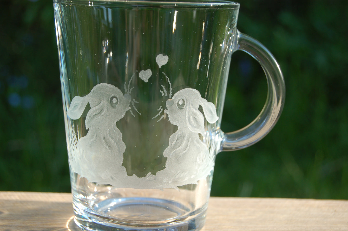 1x Teeglas | Gravur Hase | Handmade | Handgraviert - Glasschleiferei Weber