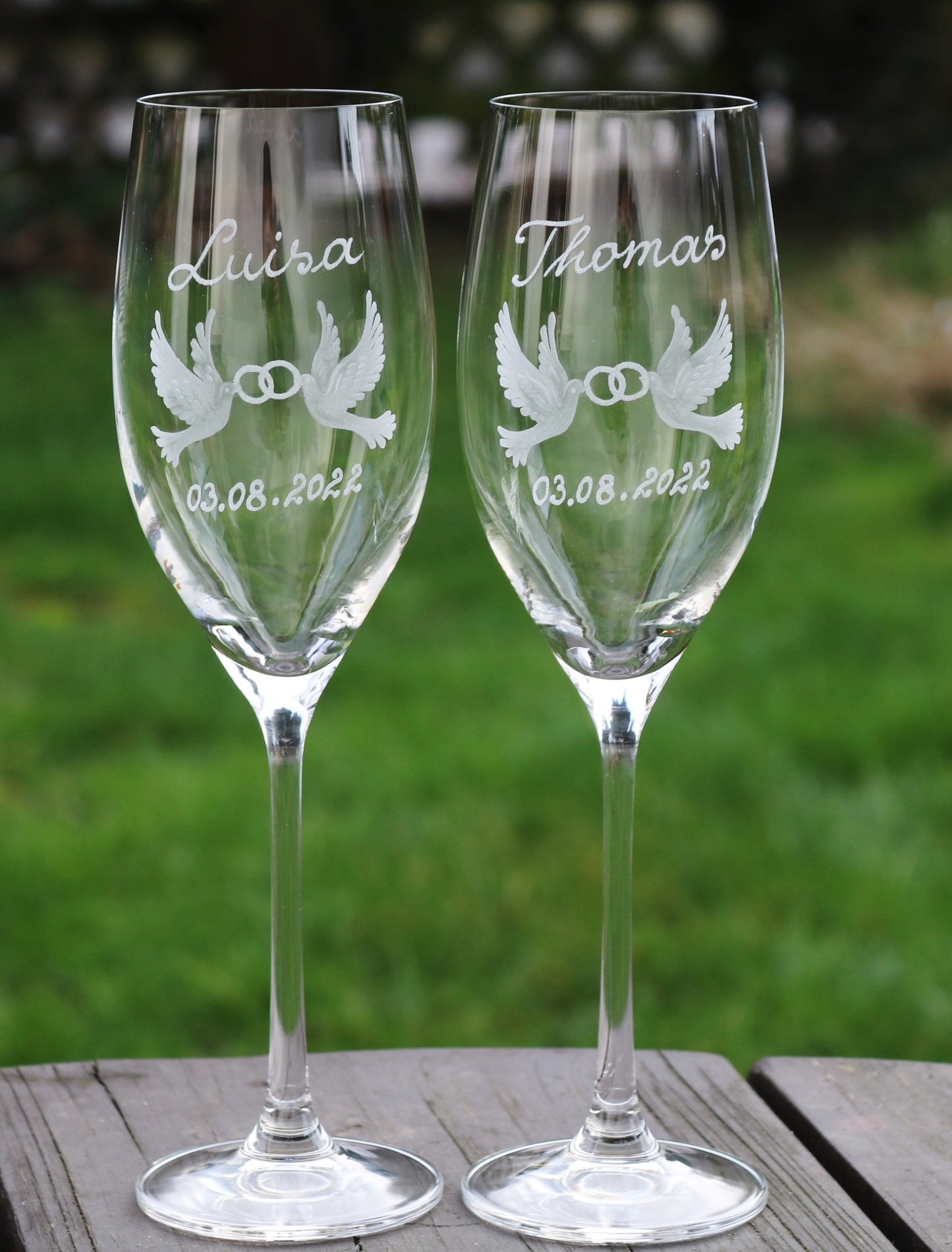 2x Sektglas | Gravur Täubchen (Ringe) | Handmade | Handgraviert