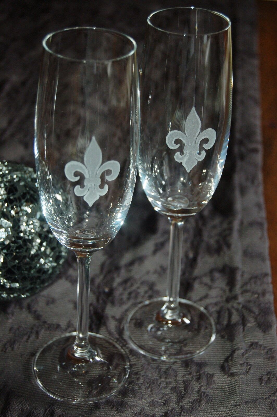 2x Sektglas | Gravur französischer Lilie | Handmade | Handgraviert