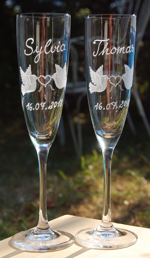 2x Sektglas | Gravur Täubchen (Ringe) | Handmade | Handgraviert
